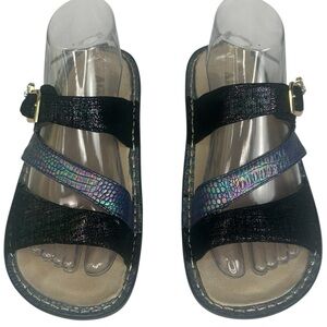 ALEGRIA Colette Unity Blue Womens 38/8-8.5 Comfort Sandals Slip On Metallic
